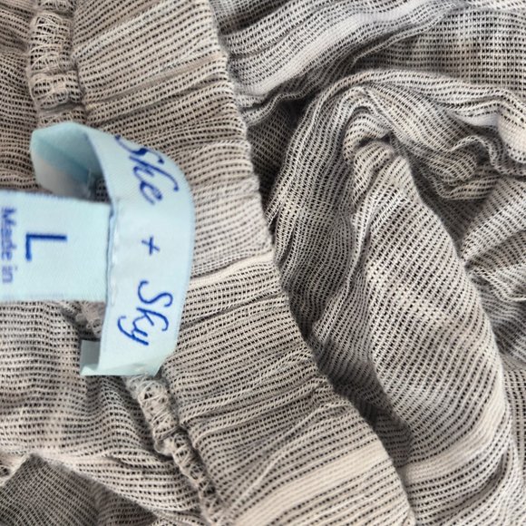 She + Sky Skirt Size L - Picture 2 of 3